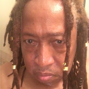 Meet your Posher, Leonraymond